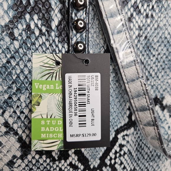 Badgley Mischka Studio Tote Blue Snakeskin look NWT - Picture 7 of 8